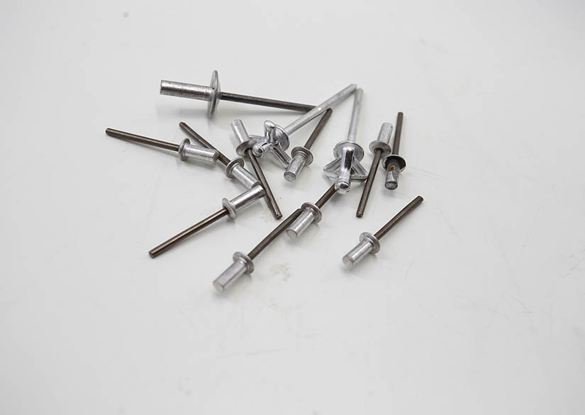 What Is the Characteristics and Application of Lantern Type Blind Rivet